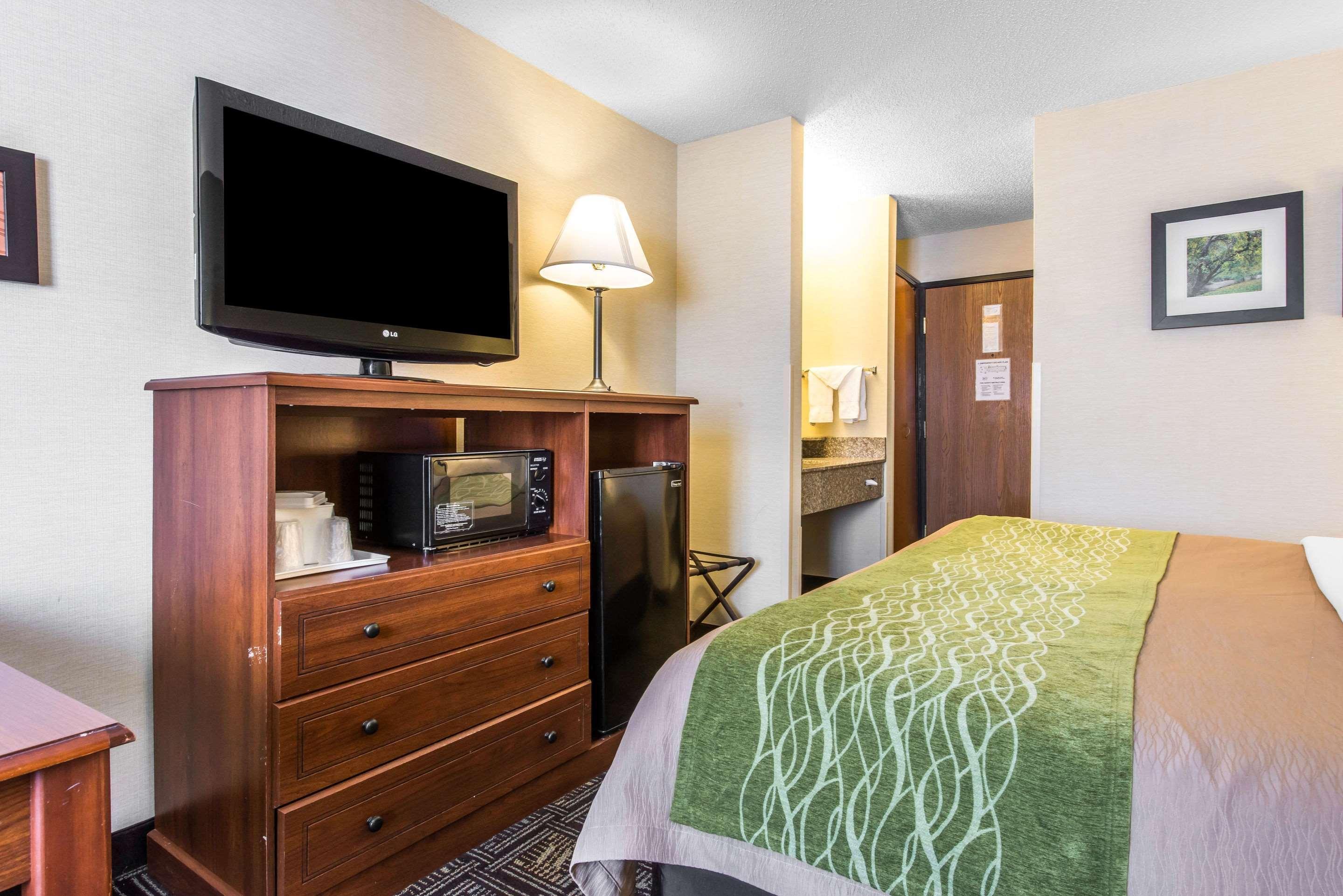Comfort Inn Weirton Exterior foto